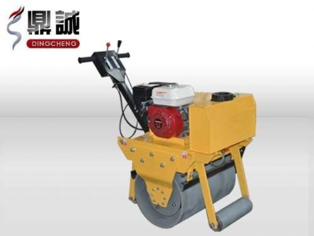 點擊查看詳細信息<br>標題：輕型手扶式單鋼輪壓路機 閱讀次數：12566