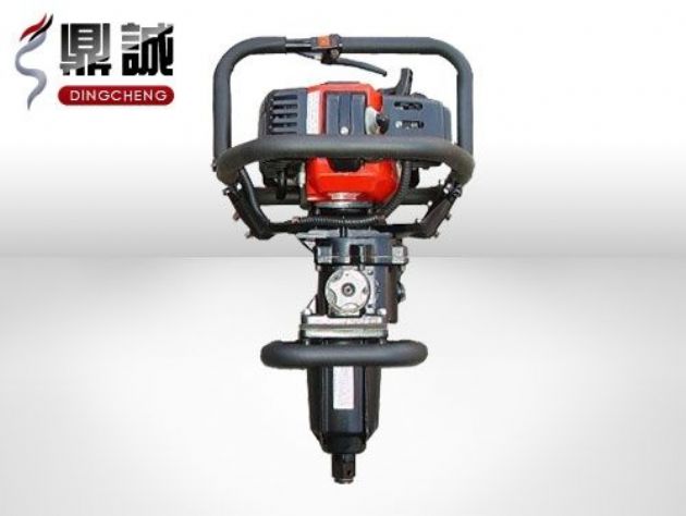 點擊查看詳細信息<br>標題：便攜式內燃扳手 閱讀次數：4302