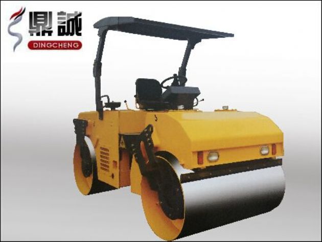 點擊查看詳細信息<br>標題：6噸雙鋼輪振動壓路機 閱讀次數：12965